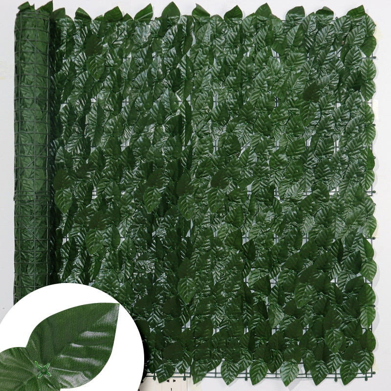 Mur végétal feuilles avec noyer vert foncé