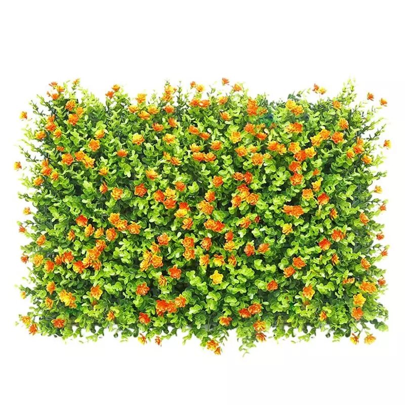 Mur végétal eucalyptus vert et petites roses orange